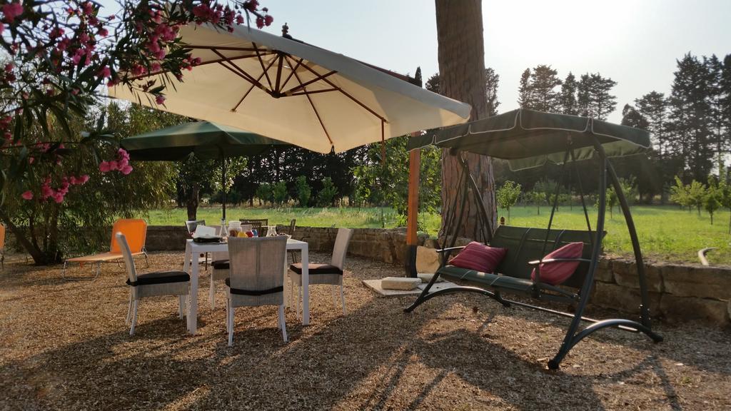 Agriturismo Occhineri ポルト・チェザーレオ エクステリア 写真